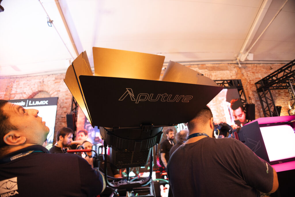 Aputure